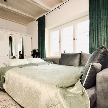 Lovely Authentic & Cozy Atmosphere Апартаменты Таллин